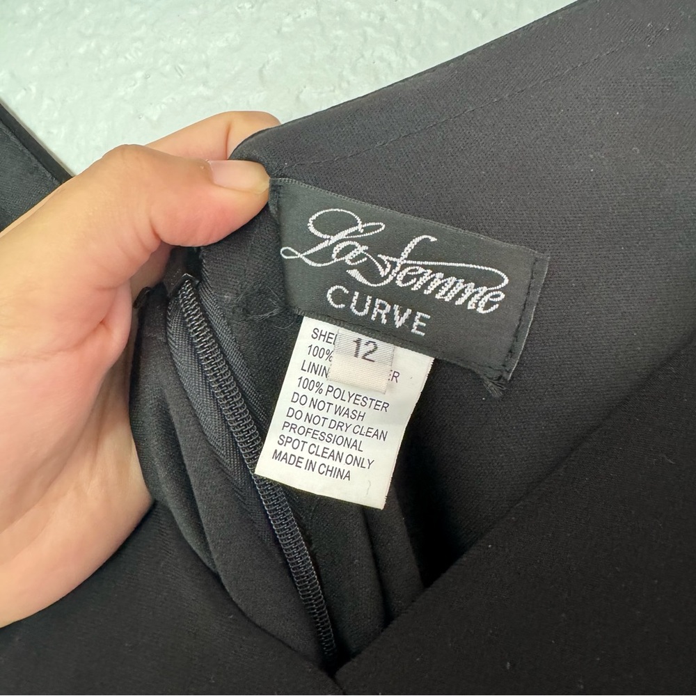La Femme • Formal Gown Dress • Black • Ruched • Long Sleeve • Size 12 • Slit - Picture 5 of 8